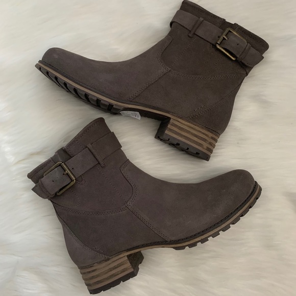 clarks marana amber suede booties